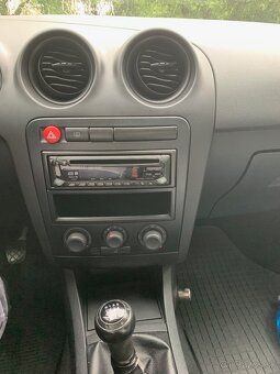 Predám Seat CORDOBA Sedan 55 kW 1,4 6L/BBY/SG palivo benzín - 9