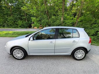 Volkswagen Golf V 1.4 16V Benzín - 9