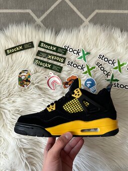 Jordan 4 - 9
