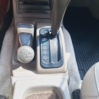 Predám Mitsubishi Montero-pajero sport. - 9