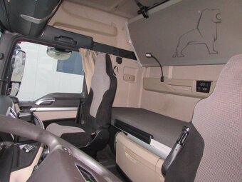 ťahač MAN TGX 18 470 Mega BL-048ZR - 9