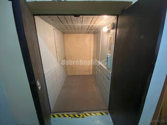 Na predaj veľká komerčná budova v centre Rimavskej Soboty - 9