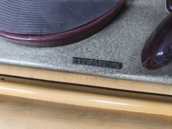 Staré váhy, kufor ,gramofón.... - 9