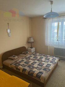 REZERVOVANÉ - Veľký, slnečný 3 izbový tehlový byt v obci Pru - 9