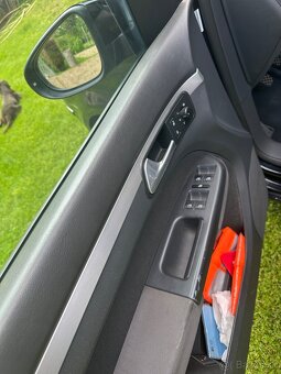 Volkswagen TOURAN 2,0 TDi 103kw r.v. 2009 - 9