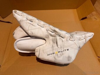 SET LAPAČKA A VYRÁŽEČKA BAUER SUPREME HYPERLITE 2 Sr - 9