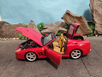 Prodám model 1:18 Ferrari 575 superamerica - 9