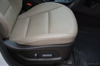 Hyundai Grand Santa Fe 2.2 SR voz, 7 miest, Automat - 9