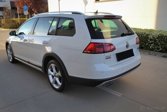 Volkswagen Golf VII Alltrack 2.0 TDI 4Motion - 9