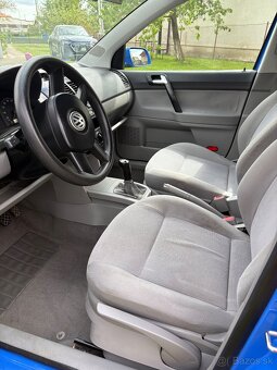 Volkswagen Polo - 9