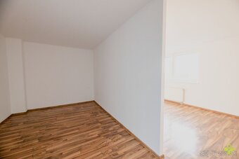 PRENÁJOM 2 IZBOVÉHO BYTU S MODERNOU DISPOZÍCIOU - 9