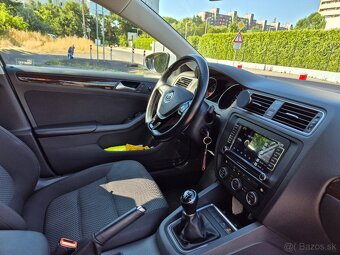 Predám VW Jetta 1.2 TSI Comfortline - 9