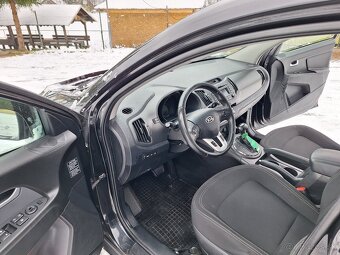 KIA SPORTAGE 2.0 CRDI 4x4 100 kw A/T automat - 9