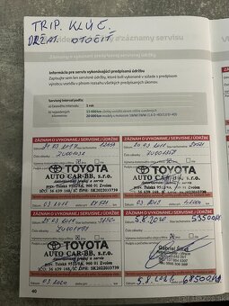 Toyota auris - 9
