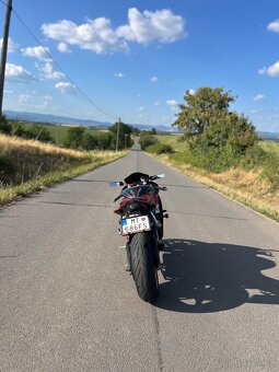 Yamaha R6 - TOP stav, 24 500km - 9
