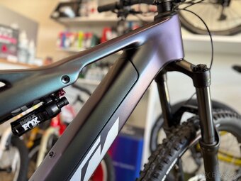 Nový KTM Macina Kapoho Elite Carbon - 9