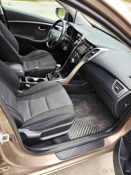 Hyundai i30 1.4 16V 73KW R.V 2013 - 9