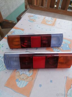 Škoda 100,110r, svetla - 9