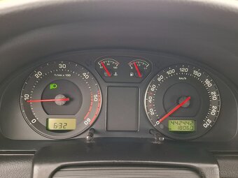 Škoda Superb 1.9 TDi 74 kW - 9