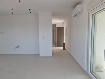 CHORVÁTSKO - 4 izbové apartmány s priestrannými pivnicami - - 9