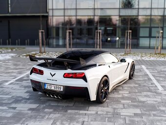 Chevrolet Corvette C7 STINGRAY - 9