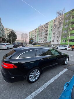 Jaguár XF Sportbrake 3.0 D V6 2014 - 9