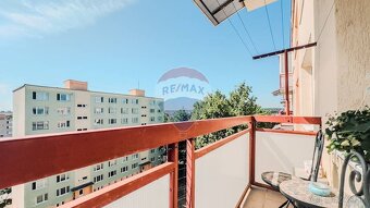 REZERVOVANÉ Štýlový 3 izbový byt na predaj - ulica Športov - 9