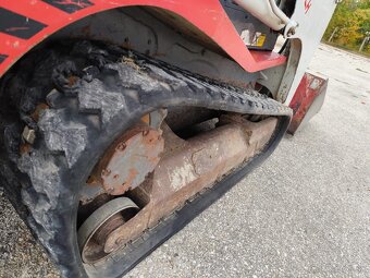 Pásový nakladač Takeuchi TL120. - 9