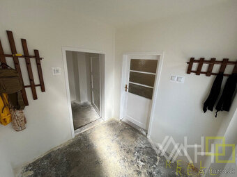 Veľký pozemok až 1699m2, samostatne stojaci RD, všetky IS, H - 9