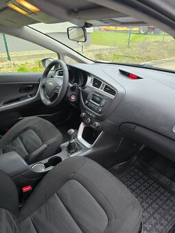 Kia Ceed 1.4benzin,148 000km,1.majiteľ,nová stk - 9