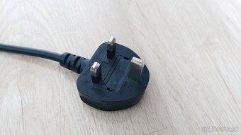 ASUS Vivobook 17 - 9