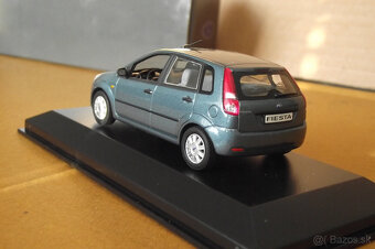 1:43 modely Ford - 9