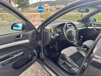 Škoda Octavia Combi 2.0 TDI RS - 9