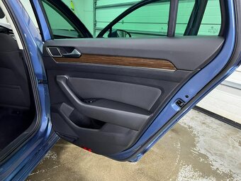 Predám VW Passat Variant B8, 2.0 TDI DSG, plne vybavený a sp - 9