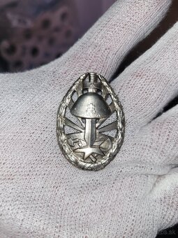 Odznak.vyznamenanie..tz. - 9