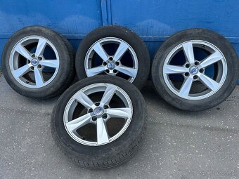 205/55R16 letný komplet Volvo - 9