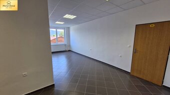 EXKLUZÍVNY ADMINISTRATÝVNY PRIESTOR NA PODNIKANIE V PÚCHOVE. - 9