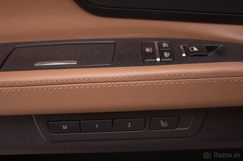 BMW Rad 7 740d xDrive 01/2011 - 9