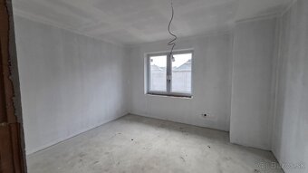 Novostavba 4 izbového rodinného domu Veľká Mača okr. Galanta - 9