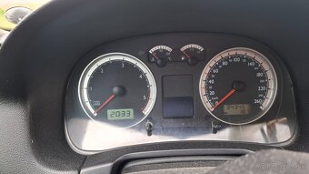 Volkswagen bora 4motion 1.9tdi 85kw - 9