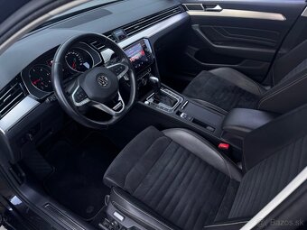 Volkswagen Passat Variant 2.0 TDI Elegance 4Motion DSG - 9