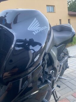 Honda CB1000R - 9