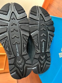 ZIMNÉ KOŽENÉ TOPÁNKY zn.COLUMBIA Waterproof č.40 - 9