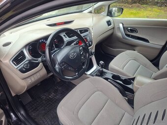 Kia Ceed 1.6i 99kw Benzín 2014  NOVÁ STK A EK - 9