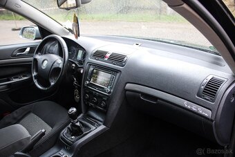 Škoda Octavia Combi 2.0 TDI Ambiente MAX - 9