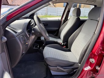 Fiat Punto 1.2i - 9