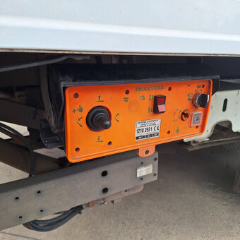 Renault Master 2,3 dCi 110 KW MAXI JUMBO - Hydraulické čelo - 9