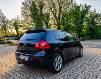 Volkswagen Golf 5 GTI 2.0TFSI 147kw čierna metalíza - 9