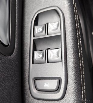 DACIA Duster 1.6 SCe  BENZíN štvorvalec bez turba - 9