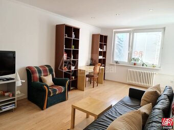 Na predaj veľký 2 izbový byt s výmerou 62 m2 v úplno… - 9
